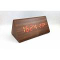 Digitálny LED budík s dátumom a teplomerom EuB8465 hneda-zelené čísla, 15cm