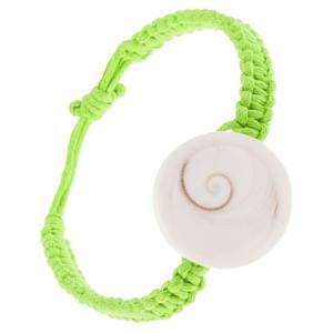 Pletený náramok zo zelených šnúrok, biela okrúhla mušlička S10.16