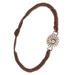 Náramok zo šnúrok - čokoládovohnedý, husto spletený, margarétka S25.09