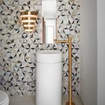 Nástenné LED svetlo Echelon, mosadzná