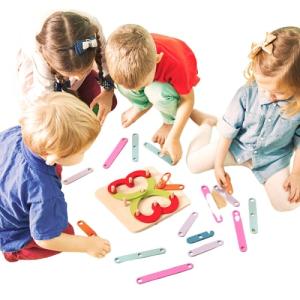 Drevená hra na skladanie písmen a číslic Koogame InnovaGoods 3013, 27 kusov