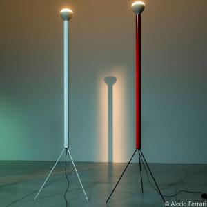 Stojacia lampa FLOS Luminator, halogénová, biela