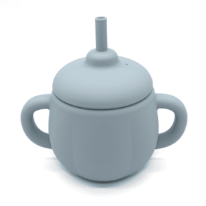 MARTONS Silikónový hrnček pre bábätká a deti light blue 1 ks