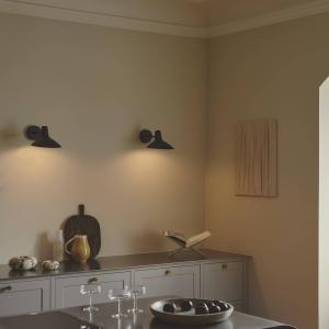 Darci Krátke nástenné svietidlo, projekcia 33,5 cm, čierne