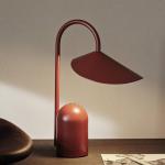 ferm LIVING LED dobíjacia stolová lampa Arum, červená, stmievateľná, IP44