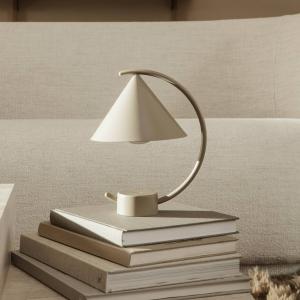 ferm LIVING LED dobíjacia stolová lampa Meridian, béžová, stmievateľná