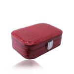 Červená šperkovnica z imitácie krokodílej kože - obdĺžnikový tvar, pracka Y15.14