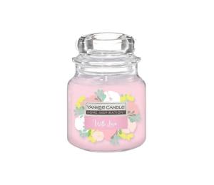 Yankee Candle Yankee Candle - Vonná sviečka WITH LOVE stredný 340g 65-75 hod.