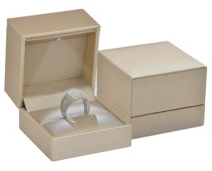 JK Box Koženková krabička s LED osvetlením na prsteň ZK-2/L/A20