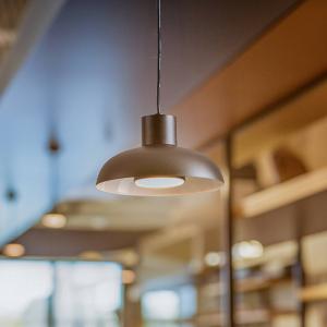 Závesné svietidlo Linea, čierne, 1-plameňové