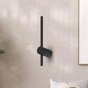 LED nástenné svetlo Swing, výška 30 cm, CCT, kov, čierna