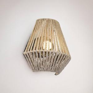 LED nástenné svetlo Lira, hnedé, papierová niť, dotykové, V 19 cm