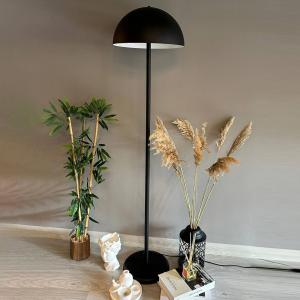 Stojacia lampa Sandro, čierna, výška 160 cm, kov, E27
