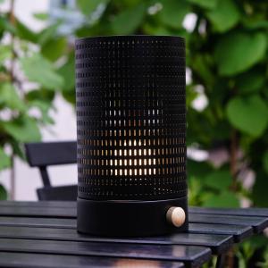 Dyberg Larsen Stolová LED lampa Mesh, čierna, výška 20 cm