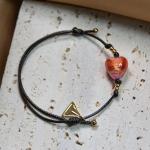 Lampglas Podmanivý náramok Blush Inferno Black s 24-karátovým zlatom v perle Lampglas BLH56