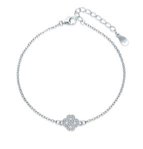 MOISS Nadčasový strieborný náramok Štvorlístok so zirkónmi B0000565