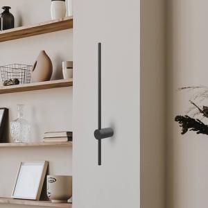 LED nástenné svetlo Swing, výška 90 cm, CCT, kov, čierna