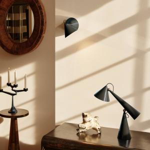 Tom Dixon LED nástenné svetlo Pose, zelené, 21 cm, plast