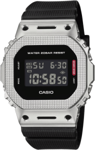 CASIO GM-5600M-1ER