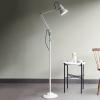 Anglepoise Original 1227 stojaca lampa holubia sivá