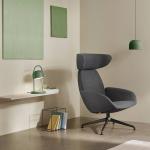 PLEASE WAIT to be SEATED Stolová lampa QUAY, borovicovo zelená