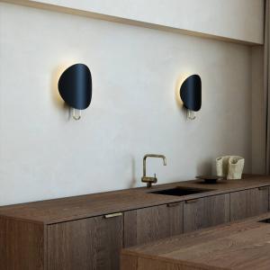 Nástenné svetlo Spargo, nepriame osvetlenie, čierna/zlatá