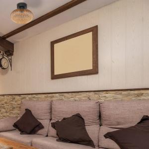 Stropné svietidlo Bloeba, Ø 30 cm čierne/jantárovožlté, sklo