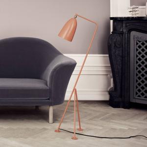 Gubi Gräshoppa trojnohá stojacia lampa, vintage červená