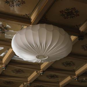 Globen Lighting Stropné svietidlo BLADVERK, biele, Ø 70 cm, textilné