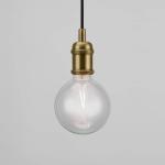 Avra – minimalistické závesné svietidlo z mosadze