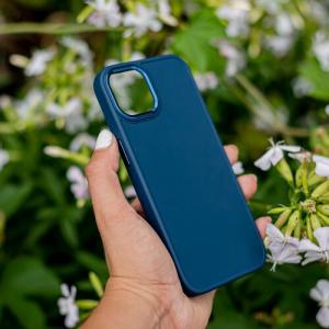 Puzdro Satin iPhone 15 Plus 6,7 dark - modré