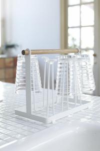 Sušiak na poháre Yamazaki Tosca, biely