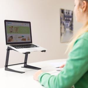 Výškovo nastaviteľný kovový stojan na notebook rd9337