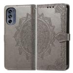 Peňaženkové puzdro Embossing Pattern Mandala Flower sivé – Motorola Moto G42
