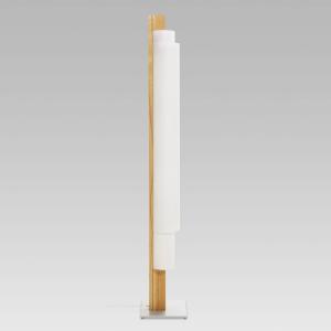 Stele – stojaca LED lampa, jadrový buk