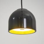 FLOS Wan S – čierna závesná lampa, malá