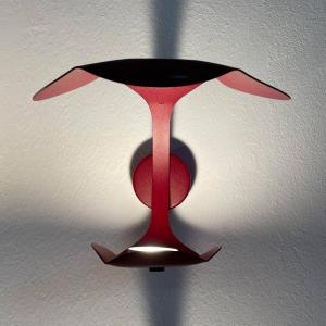 Knikerboker Le Gigine nástenné LED svetlo, červená